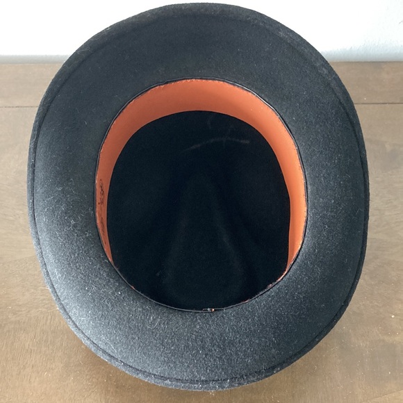 Hand crafted felt hat from Bolivia. - Picture 9 of 9